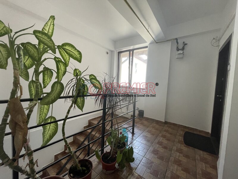 Aparatorii Patriei, sector 4, ocazie 4 camere tip duplex,